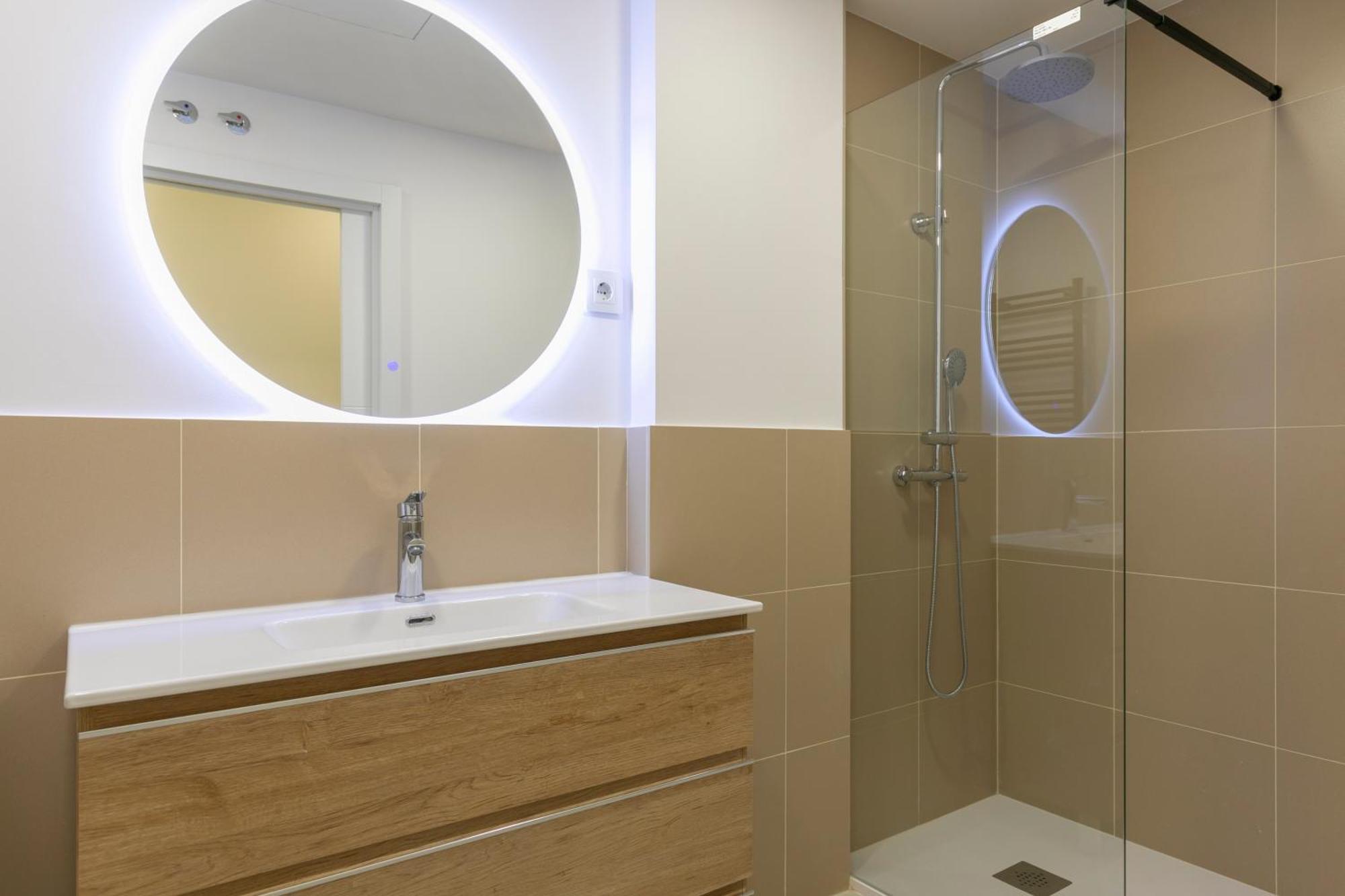 Homeabout Smart Rooms Bravo Murillo - Sin Recepcion Мадрид Екстериор снимка